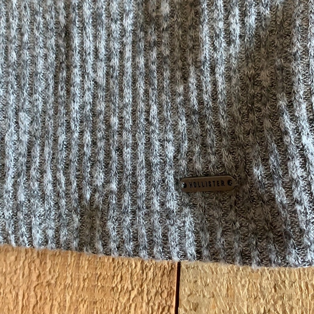 ***DONATED*** Hollister New With Tags long sleeve XXS - Picture 4 of 6